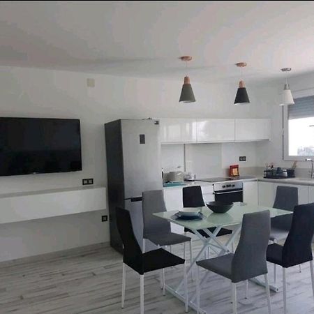 Apartamento Lovely Beach House With Terrace San Juan Alicante El Campello Exterior foto